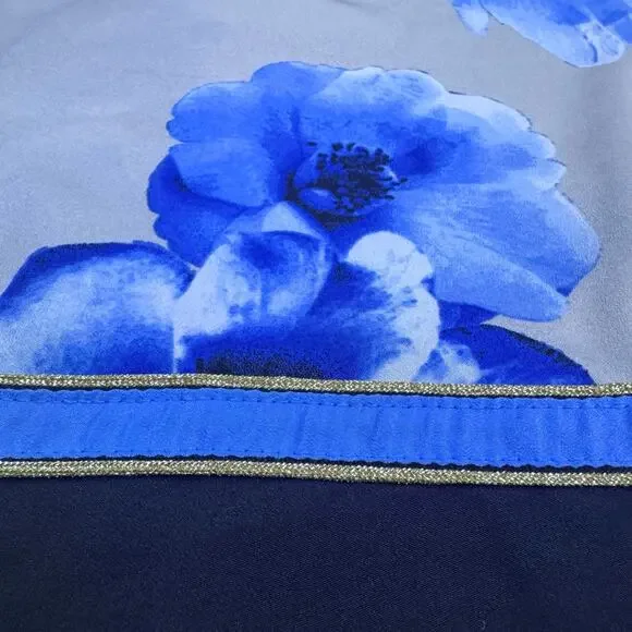 New York & Company Medium gray and blur floral sleeveless blouse - Picture 10 of 11